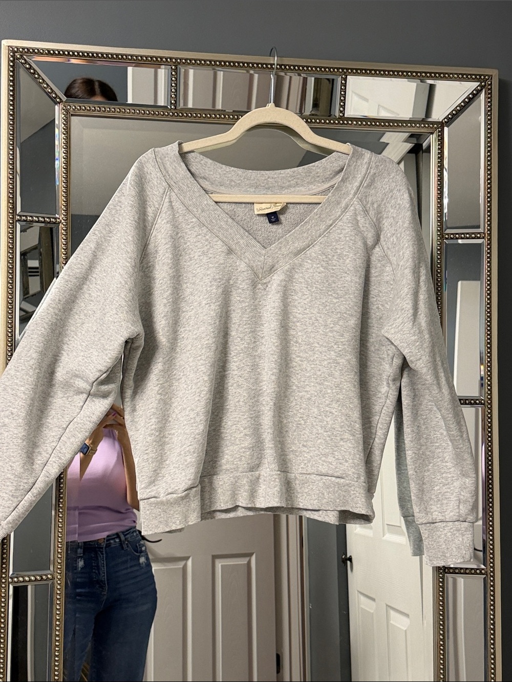 Universal Thread Light Gray V-Neck Pullover Sweatshirt